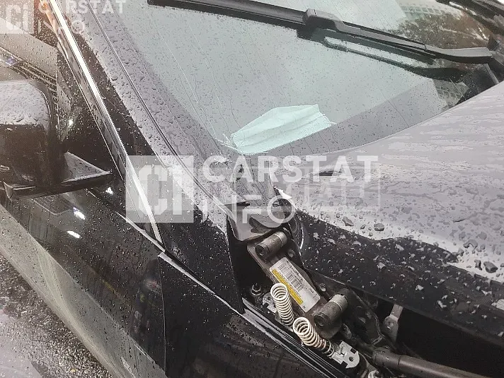 Photo 2 of 15: 2015 Mercedes-Benz E200 — Korean insurance auction