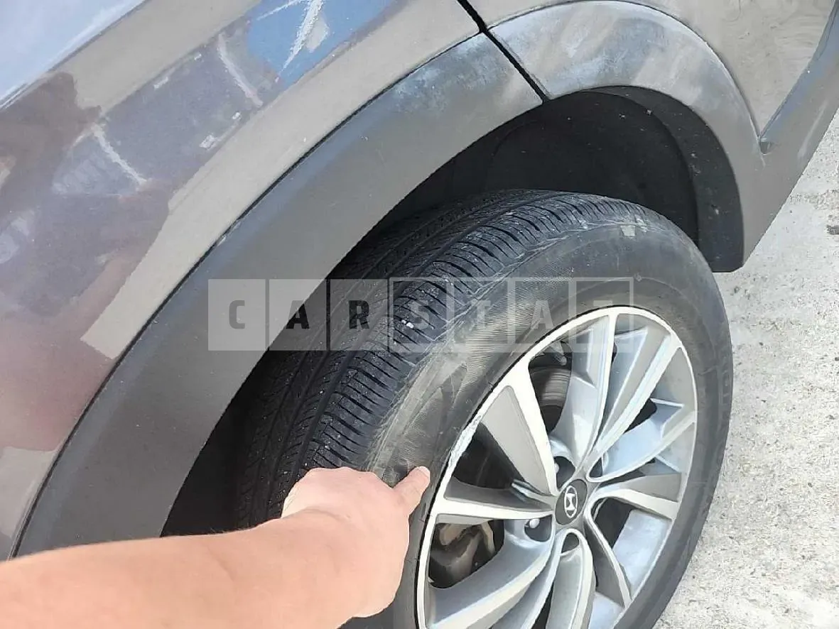 Photo 2 of 13: 2018 Hyundai Santa Fe TM, VIN KMHS281BBKU074601 — Korean insurance auction