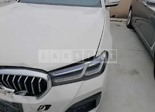 Photo 2 of 9: 2022 BMW 530e, VIN WBA51AG0XNCJ31051 — Korean insurance auction
