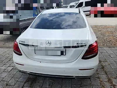 Photo 1 of 12: 2018 Mercedes-Benz E200 — Korean insurance auction