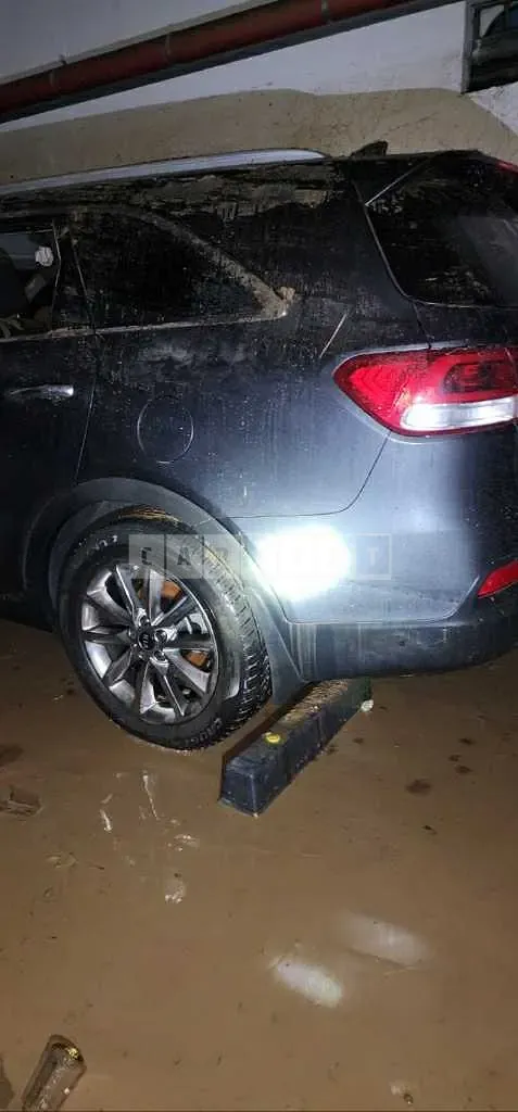 Photo 2 of 12: 2015 Kia Sorento 2.0 — Korean insurance auction