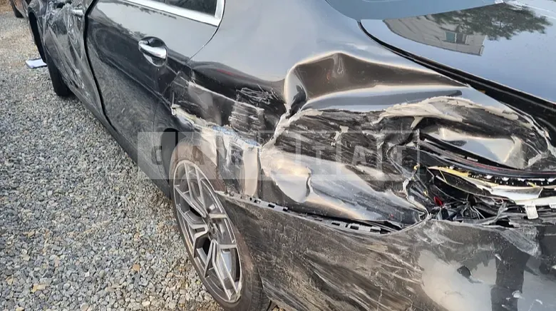 Photo 2 of 31: 2021 Mercedes-Benz E220 d 4Matic, VIN W1KZF0FB7MA964082 — Korean insurance auction