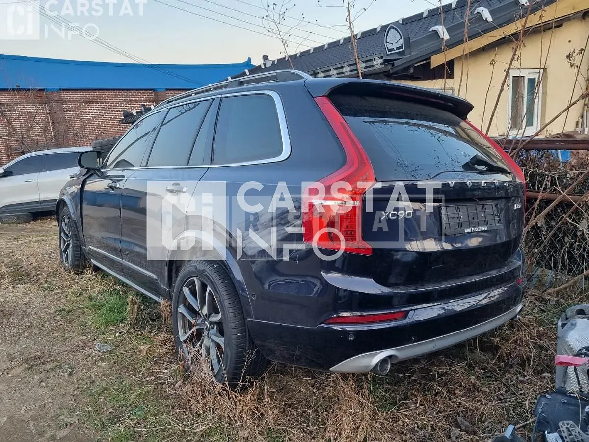 Photo 2 of 26: 2017 Volvo XC90D5 AWD, VIN YV1LF68BCH1138635 — Korean insurance auction