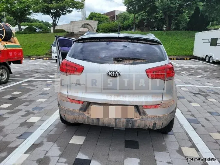 Photo 2 of 8: 2014 Kia Sportage R — Korean insurance auction