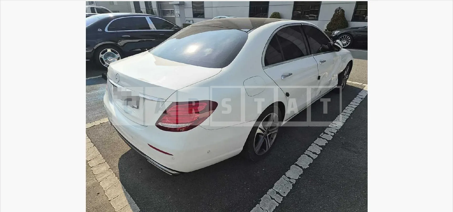 Photo 2 of 22: 2019 Mercedes-Benz E300 — Korean insurance auction