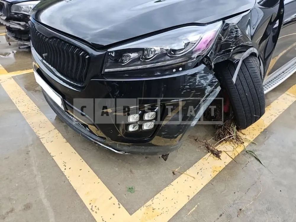 Photo 2 of 18: 2015 Kia Sorento /Sorrento, VIN KNAPK81ADGA176040 — Korean insurance auction