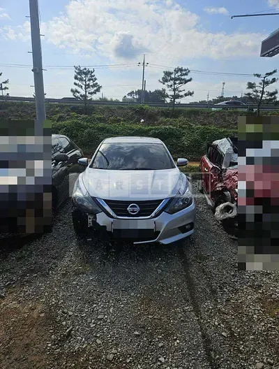 Photo 1 of 5: 2017 Nissan Altima 2.5 — Korean insurance auction