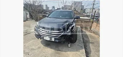 Photo 1 of 9: 2016 Hyundai Santa Fe 2.0 (4WD) — Korean insurance auction