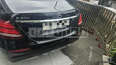 Photo 1 of 27: 2019 Mercedes-Benz E300 — Korean insurance auction