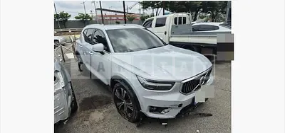 Photo 1 of 16: 2021 Volvo XC40B4 AWD — Korean insurance auction