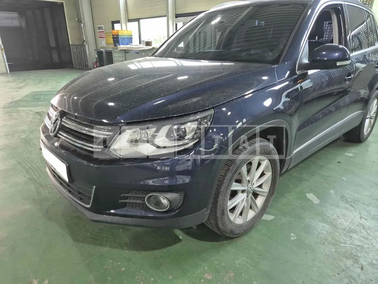 Photo 2 of 22: 2015 Volkswagen Tiguan 2.0 TDI BMT, VIN WVGZZZ5NZFW584304 — Korean insurance auction