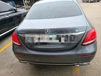Photo 1 of 20: 2019 Mercedes-Benz E220 d 4Matic — Korean insurance auction
