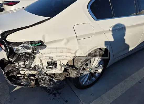 Photo 2 of 36: 2023 BMW 523d — Korean insurance auction
