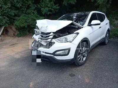 Photo 1 of 18: 2014 Hyundai Santa Fe, VIN KMHSW81UBFU344760 — Korean insurance auction