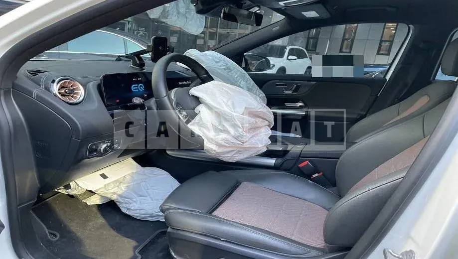 Photo 2 of 16: 2021 Mercedes-Benz EQA250 — Korean insurance auction