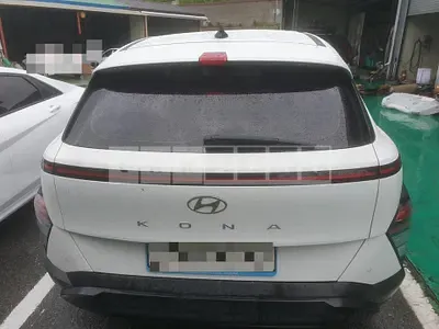 Photo 1 of 8: 2023 Hyundai Kona 1.6 Gasoline, VIN KMHHC813BPU014694 — Korean insurance auction