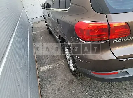 Photo 2 of 13: 2015 Volkswagen Tiguan 2.0 TDI Blue Motion, VIN WVGZZZ5NZFW012406 — Korean insurance auction