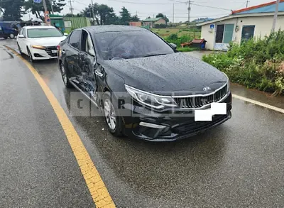 Photo 1 of 19: 2019 Kia K5, VIN KNAGS411BKA263767 — Korean insurance auction