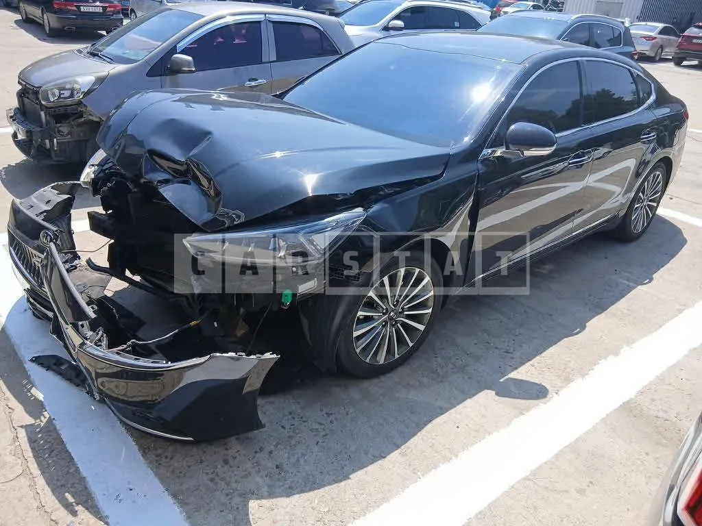 Photo 2 of 7: 2019 Kia K7, VIN KNALB415BKA157695 — Korean insurance auction