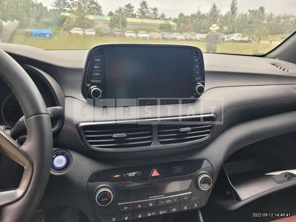 Photo 2 of 16: 2019 Hyundai Tucson, VIN KMHJ5817GKU863012 — Korean insurance auction