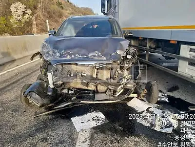 Photo 1 of 6: 2019 Kia Sorento, VIN KNAPH81BBKA534671 — Korean insurance auction