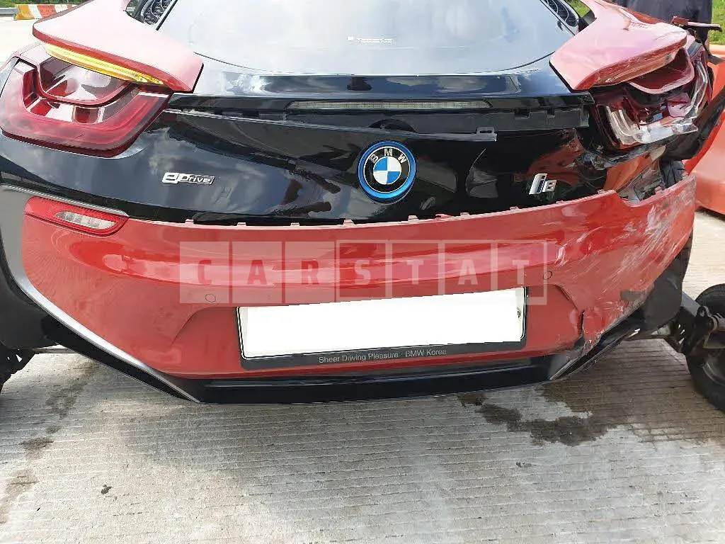 Photo 2 of 37: 2016 BMW i8, VIN WBY2Z2107HV348996 — Korean insurance auction