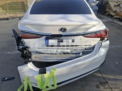 Photo 1 of 5: 2024 Lexus ES300h — Korean insurance auction