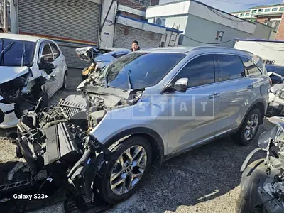 Photo 1 of 31: 2020 Kia Sorento — Korean insurance auction