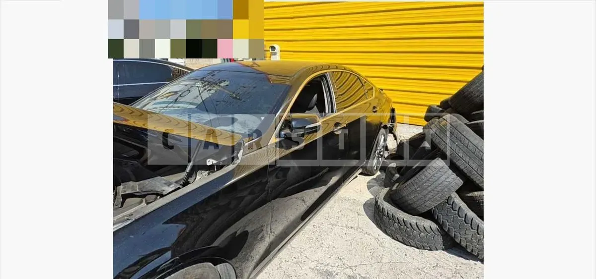 Photo 2 of 13: 2015 Genesis Dh — Korean insurance auction