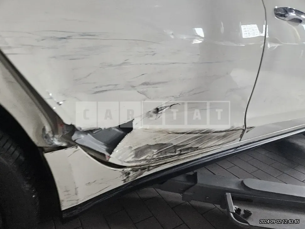 Photo 2 of 24: 2016 Maserati Ghibli Diesel — Korean insurance auction