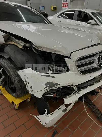 Photo 1 of 9: 2019 Mercedes-Benz E300, VIN WDDZF4JB8KA680746 — Korean insurance auction