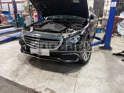 Photo 1 of 28: 2018 Mercedes-Benz E300 4Matic — Korean insurance auction