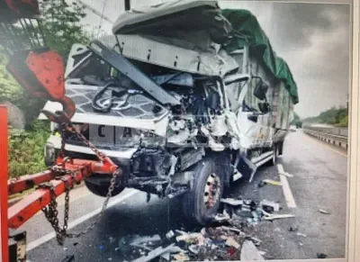 Photo 1 of 5: 2022 Pavis 8-ton ultra-long axle plus 8.9 — Korean insurance auction
