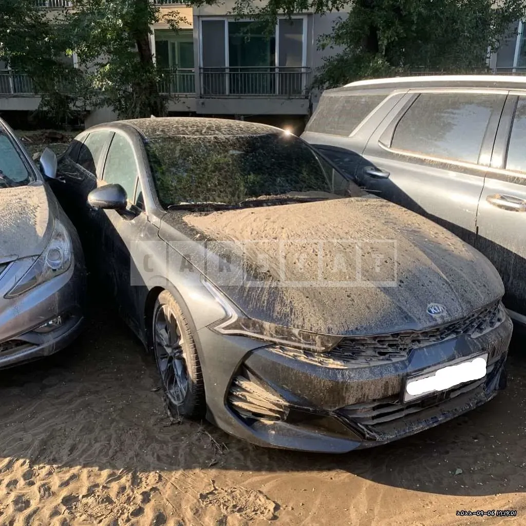 Photo 2 of 7: 2020 Kia K5, VIN KNAG341ABLA042179 — Korean insurance auction