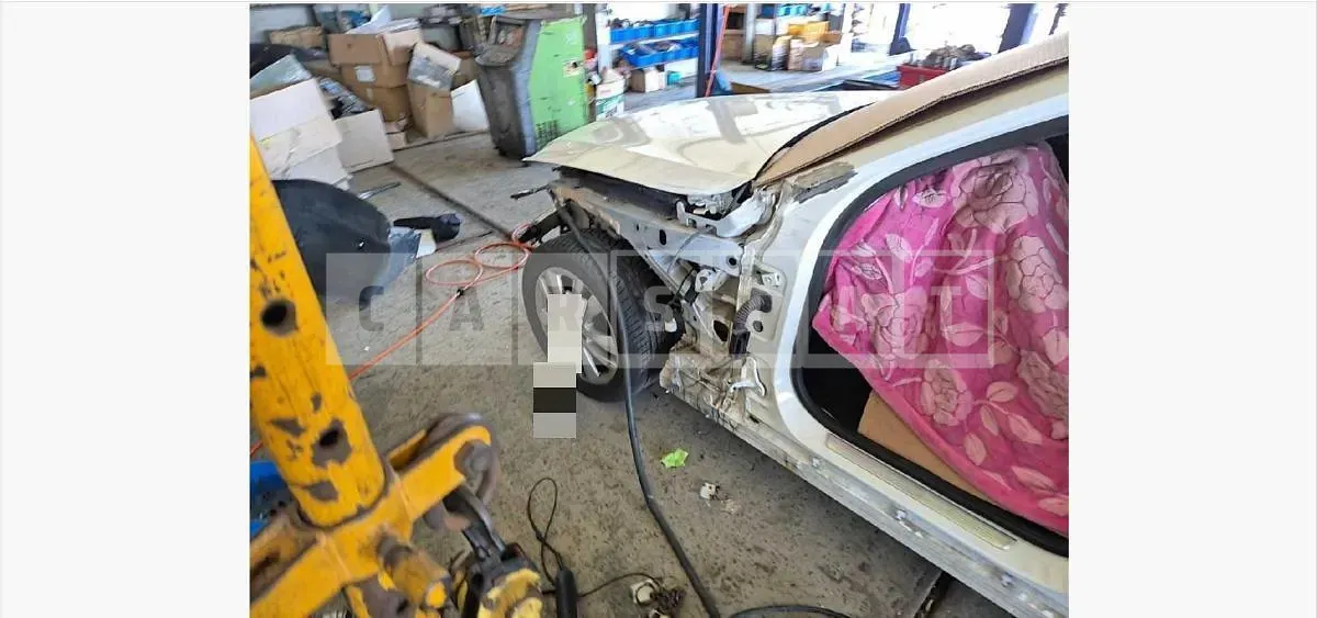 Photo 2 of 13: 2020 Mercedes-Benz C200 — Korean insurance auction
