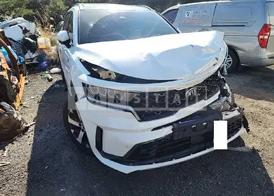 Photo 1 of 20: 2021 Kia Sorento, VIN KNARH81BGMA002475 — Korean insurance auction