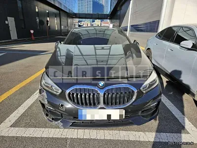 Photo 1 of 8: 2022 BMW 120i — Korean insurance auction