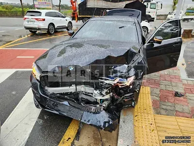 Photo 1 of 13: 2021 BMW 530e, VIN WBA51AG04MCH27032 — Korean insurance auction
