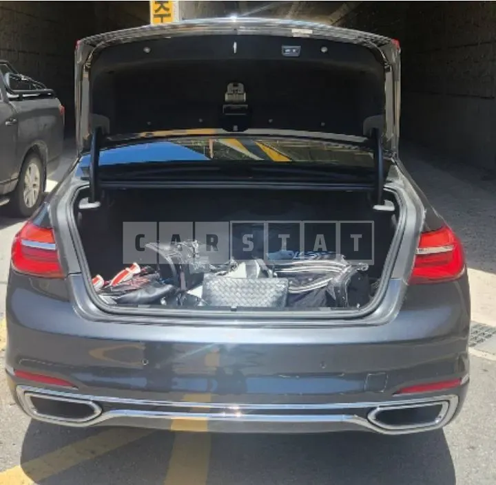 Photo 2 of 8: 2016 BMW 740Ld xDrive — Korean insurance auction