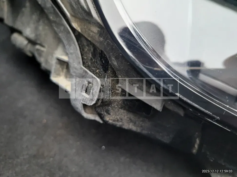 Photo 2 of 7: 2021 Audi (parts) Q8 45 TDI quattro Headlamp — Korean insurance auction