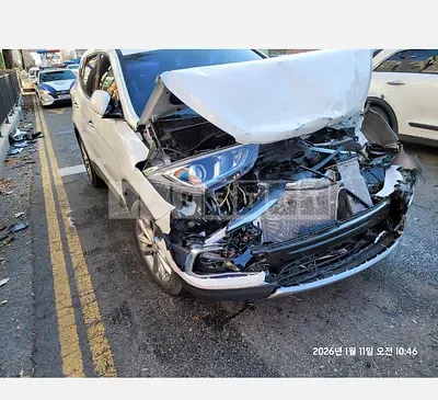 Photo 1 of 7: 2015 Hyundai Santa Fe DM — Korean insurance auction