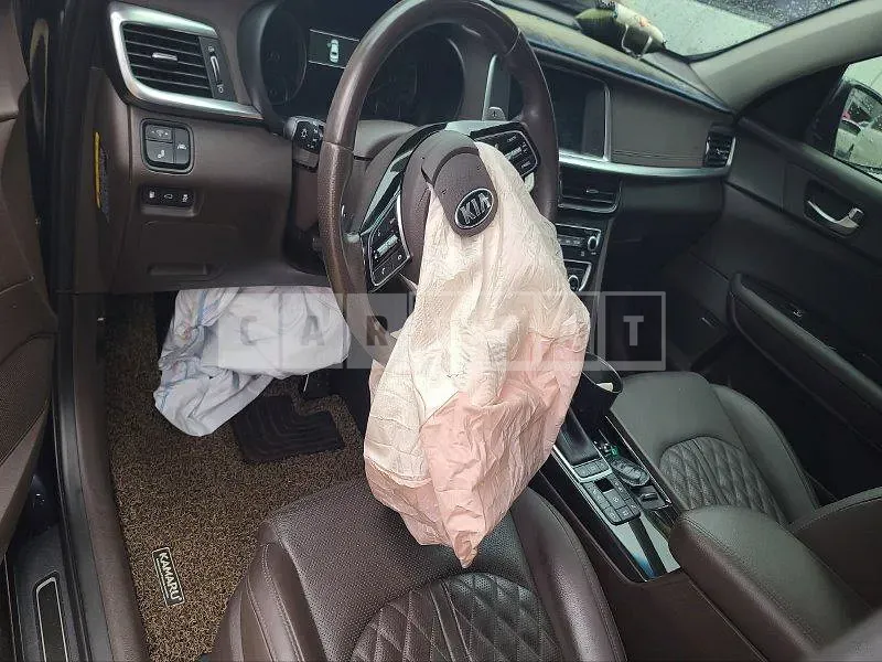 Photo 2 of 13: 2018 Kia K5 1.6 — Korean insurance auction