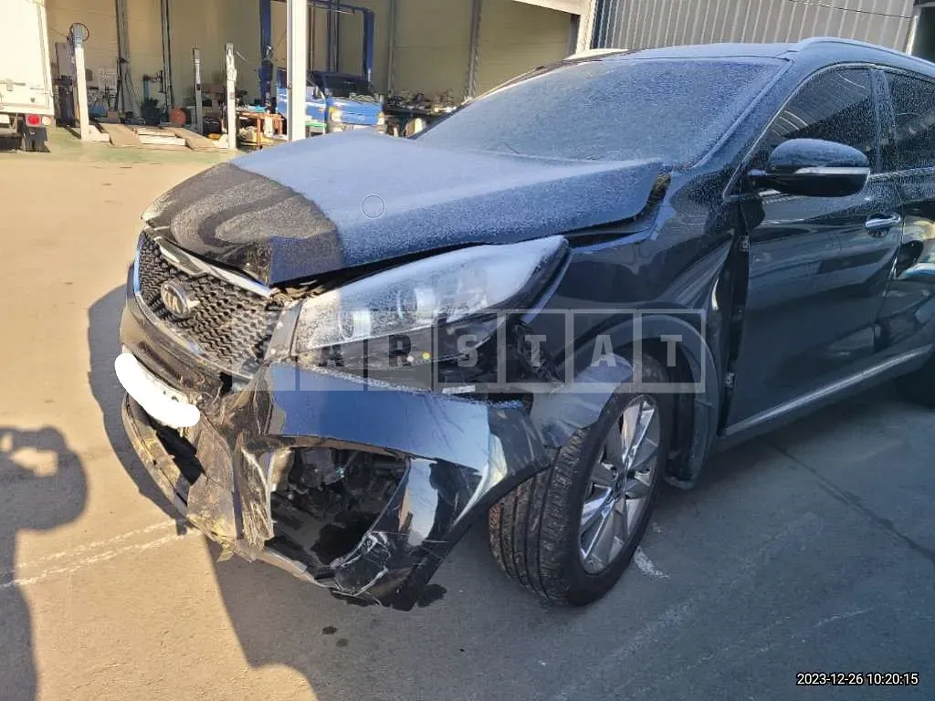 Photo 2 of 27: 2015 Kia Sorento, VIN KNAPH81ABFA063645 — Korean insurance auction