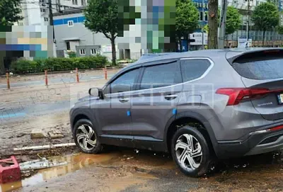 Photo 1 of 3: 2022 Hyundai Santa Fe TM — Korean insurance auction