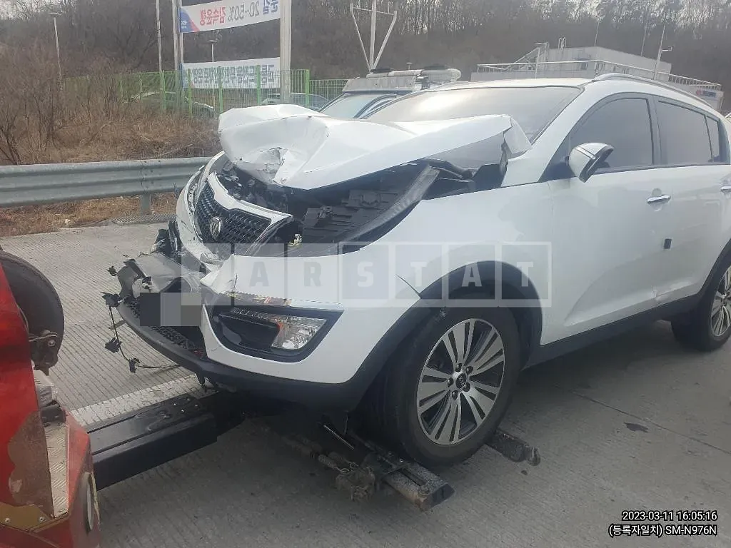 Photo 2 of 6: 2014 Kia Sportage R — Korean insurance auction