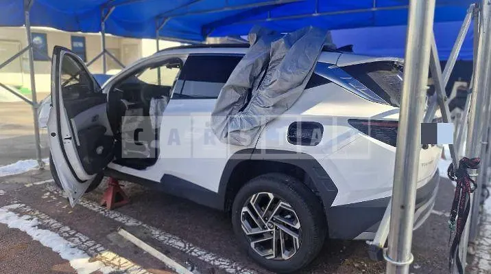 Photo 2 of 16: 2024 Hyundai Tucson NX4 Hybrid — Korean insurance auction
