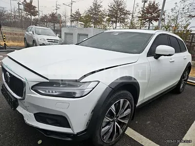 Photo 1 of 25: 2021 Volvo V90CCB5 AWD — Korean insurance auction