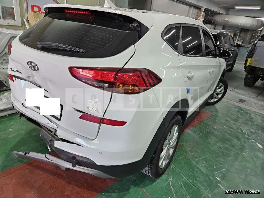 Photo 2 of 17: 2019 Hyundai Tucson — Korean insurance auction