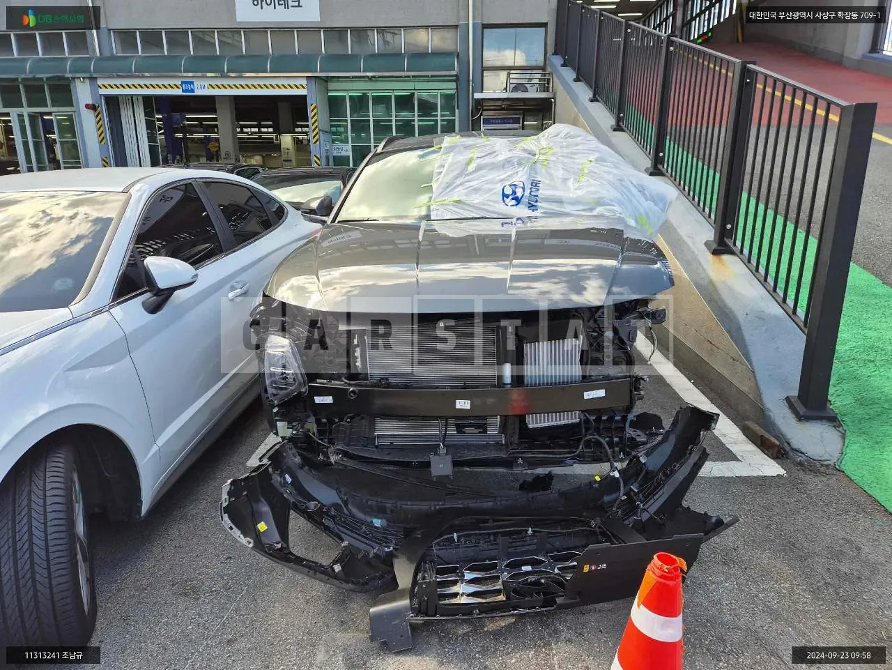 Photo 2 of 14: 2023 Hyundai Tucson, VIN KMHJE81BGPU306518 — Korean insurance auction