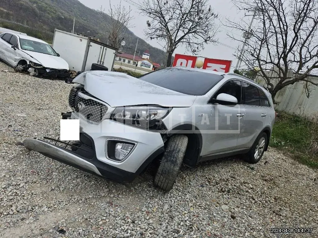 Photo 2 of 15: 2016 Kia Sorento, VIN KNAPF81ABGA154868 — Korean insurance auction